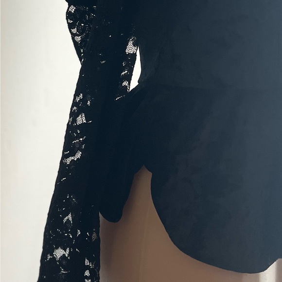 NWT Caroline Costas Top with Open back, Size S - Picture 8 of 8